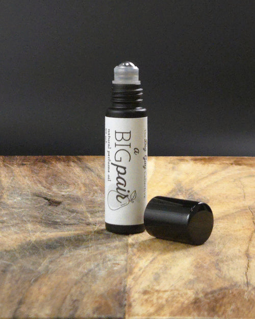 A Big Pair Scent Roller