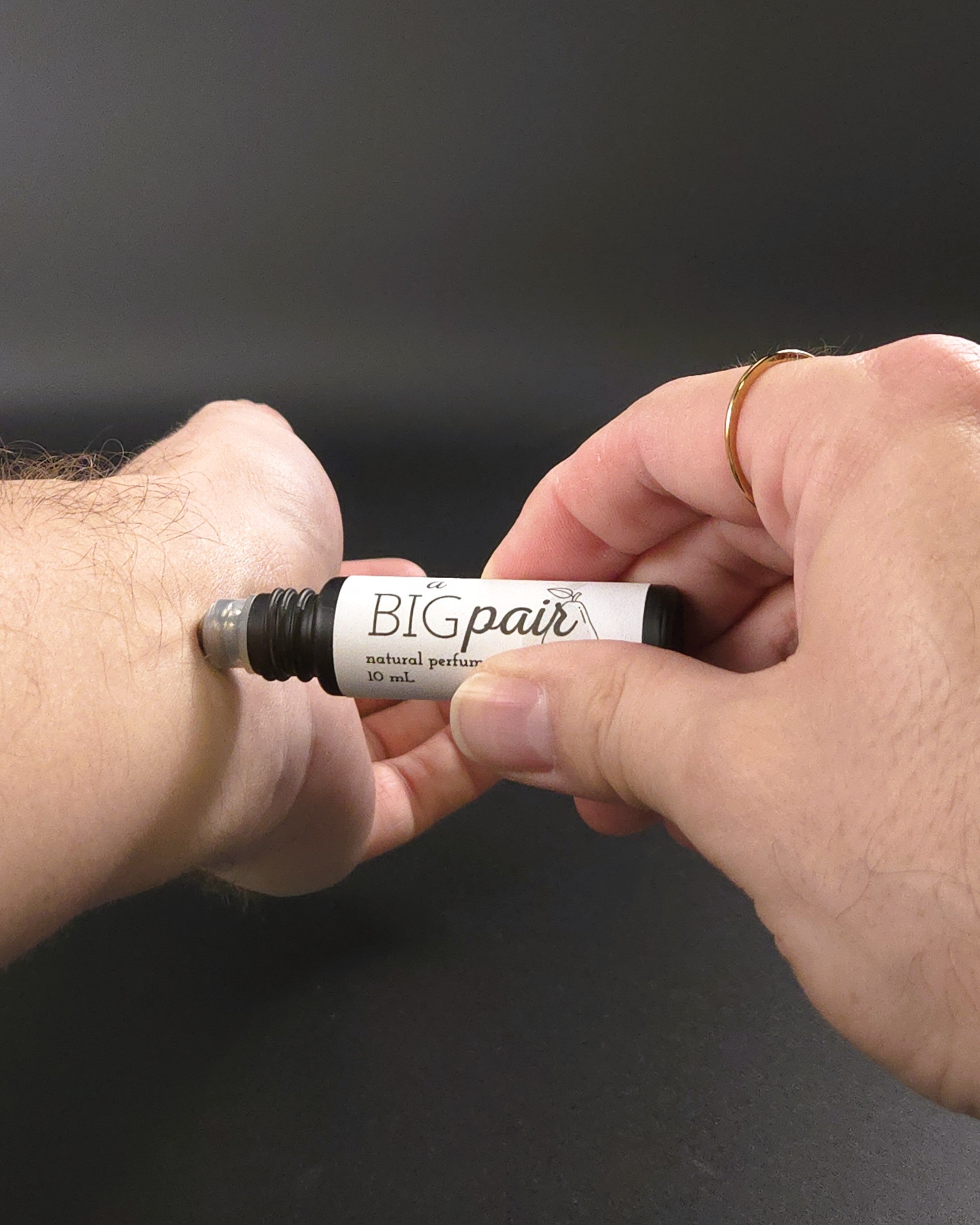 A Big Pair Scent Roller
